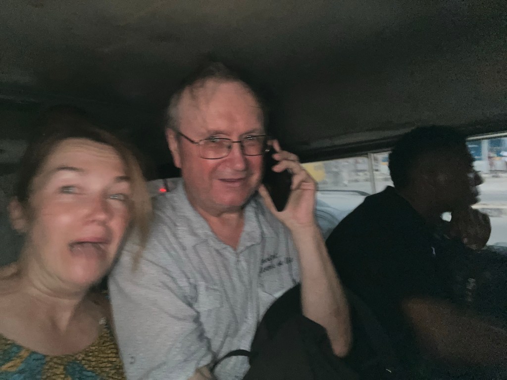 
Mati helistab läbi Skype. Kohalik sim kaart. Netiühendus täitsa ok.